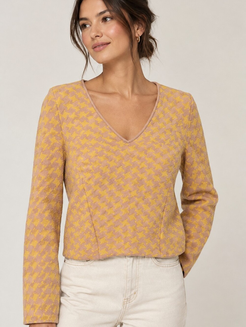 MAEVE By Anthropologie Cream and Yellow Houndstooth V-Neck Sweater Size M Y2K